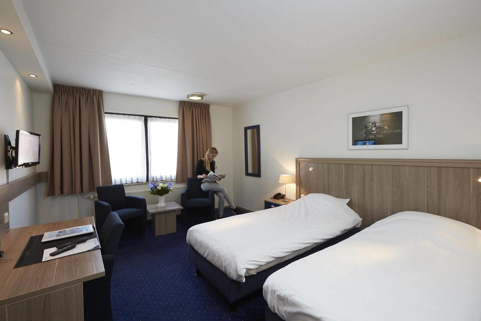 Hotel Zwartewater 좌츠루이스 외부 사진