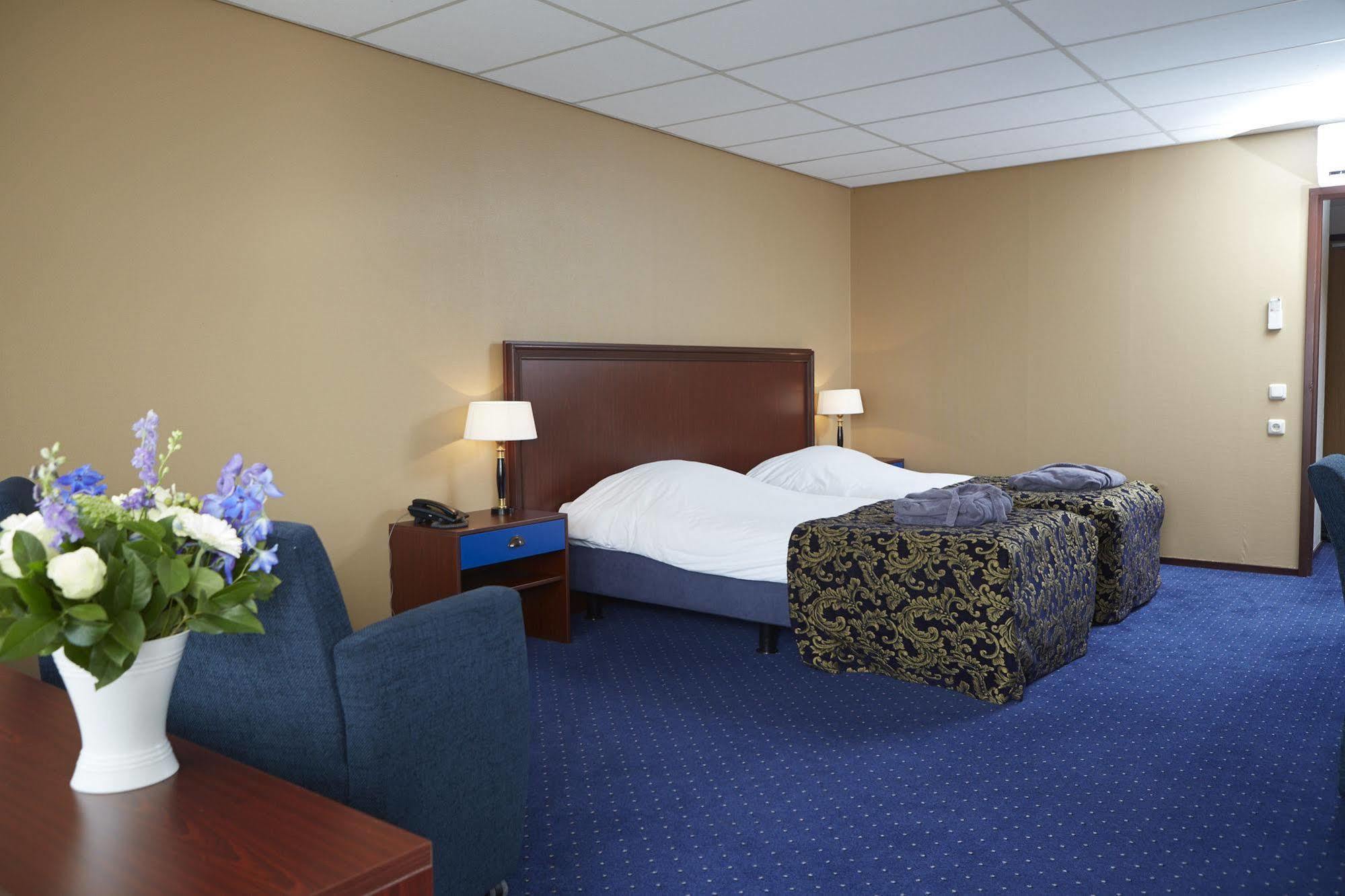 Hotel Zwartewater 좌츠루이스 외부 사진